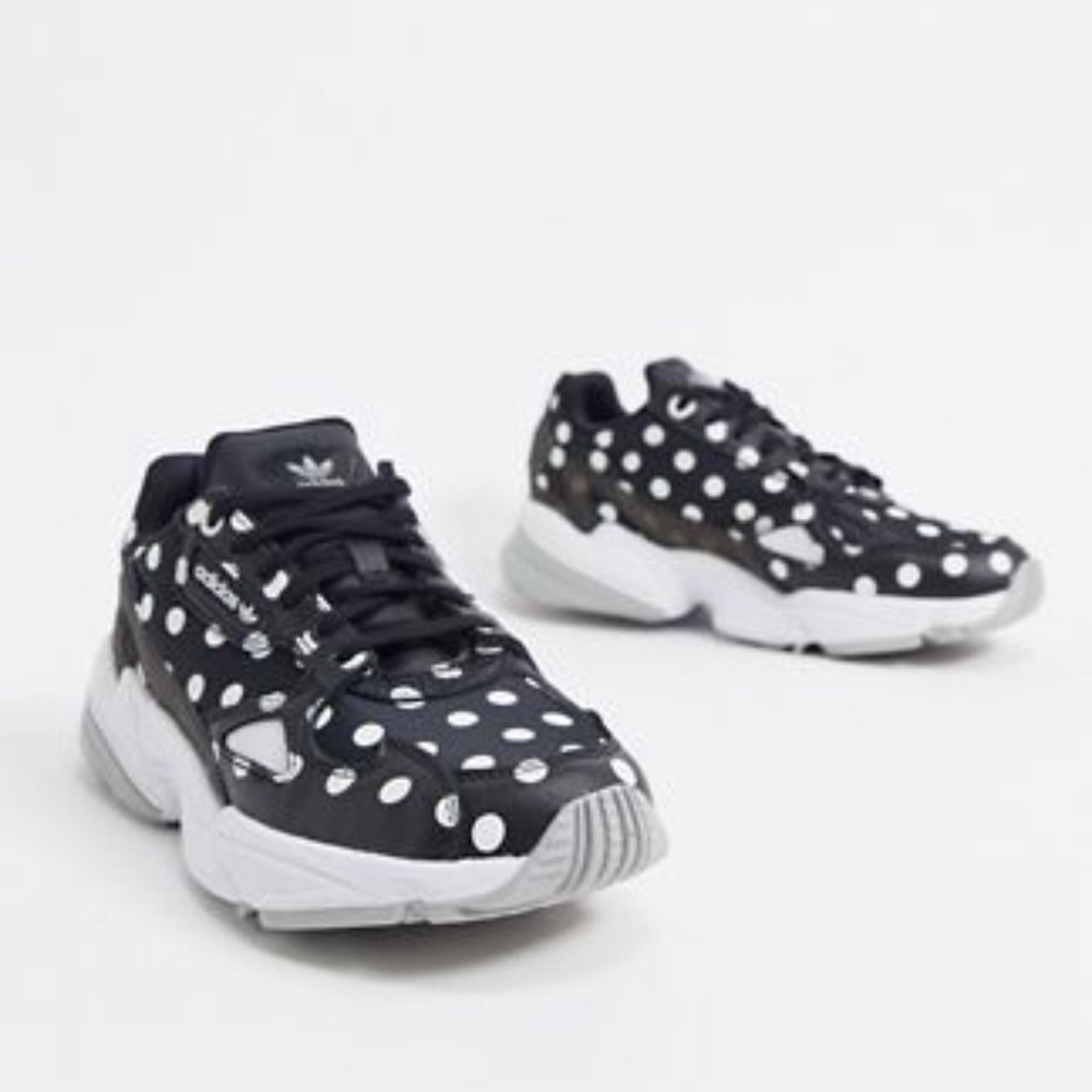 Adidas Flacon polka sneaker size women’s 8